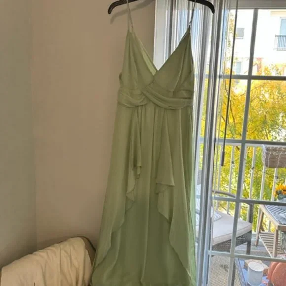 ASOS DESIGN cami midi dress with soft layered skirt and ruched bodice - Picture 3 of 4